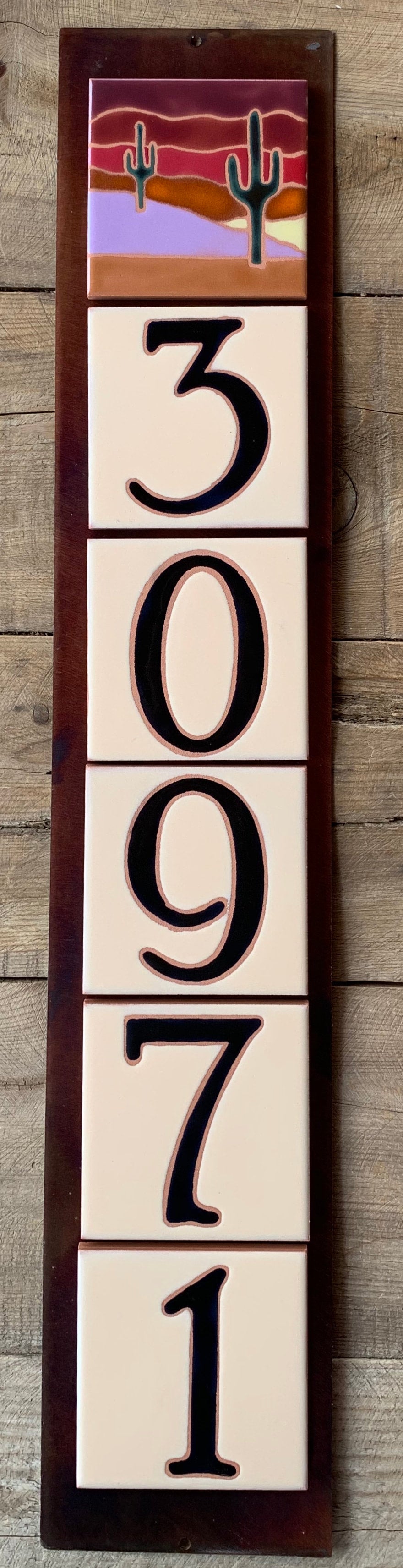 House number plaque, 5 numbers, with lead tile design, Vertical or